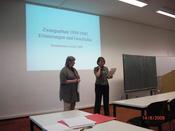 Frau Prof. Dr. Gertrud Pickhan und Frau Dr. Valentina Maria Stefanski bei der Präsentation der Arbeitsergebnisse