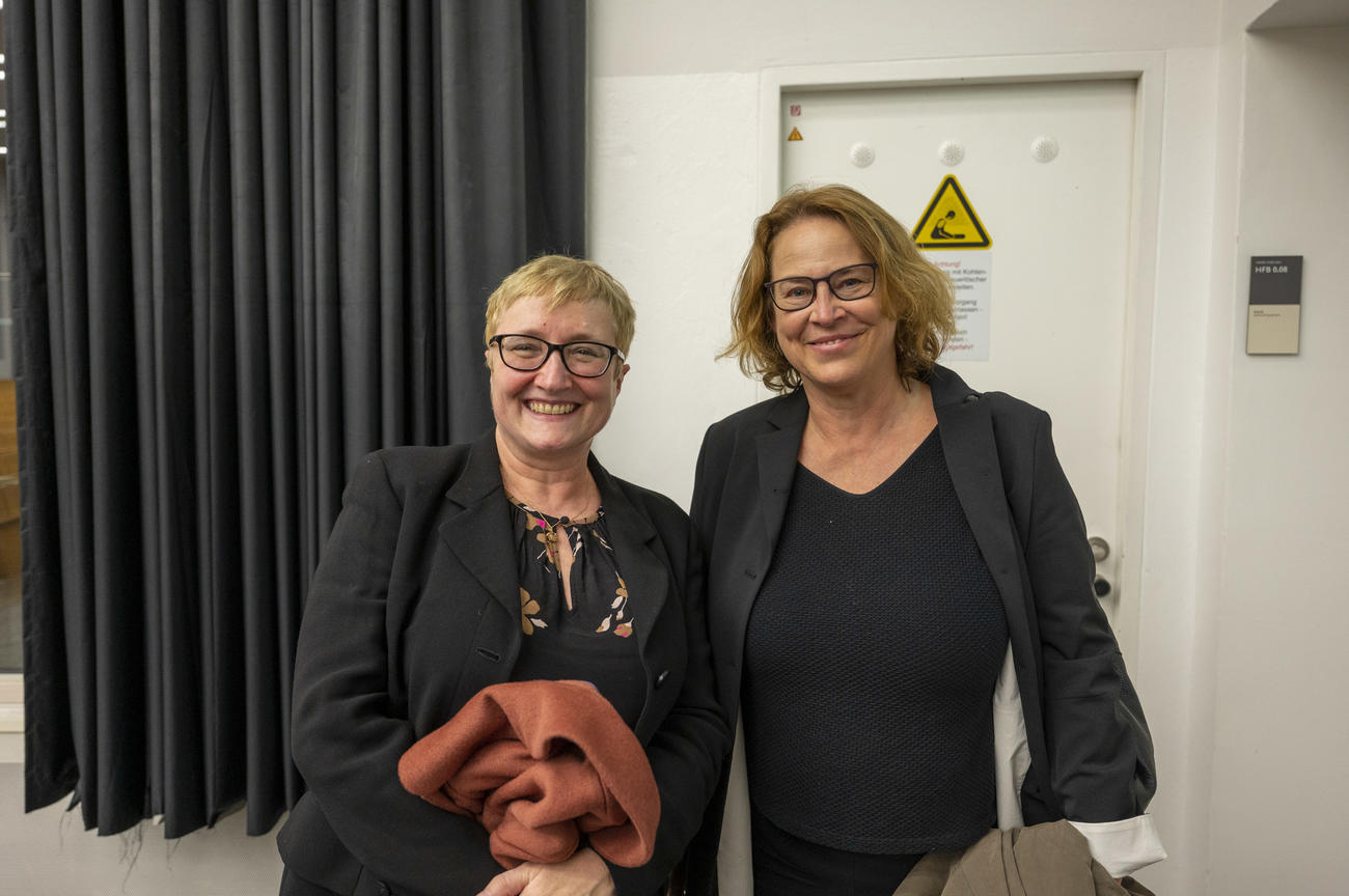 Verena Blechinger-Talcott und Katharina Bluhm
