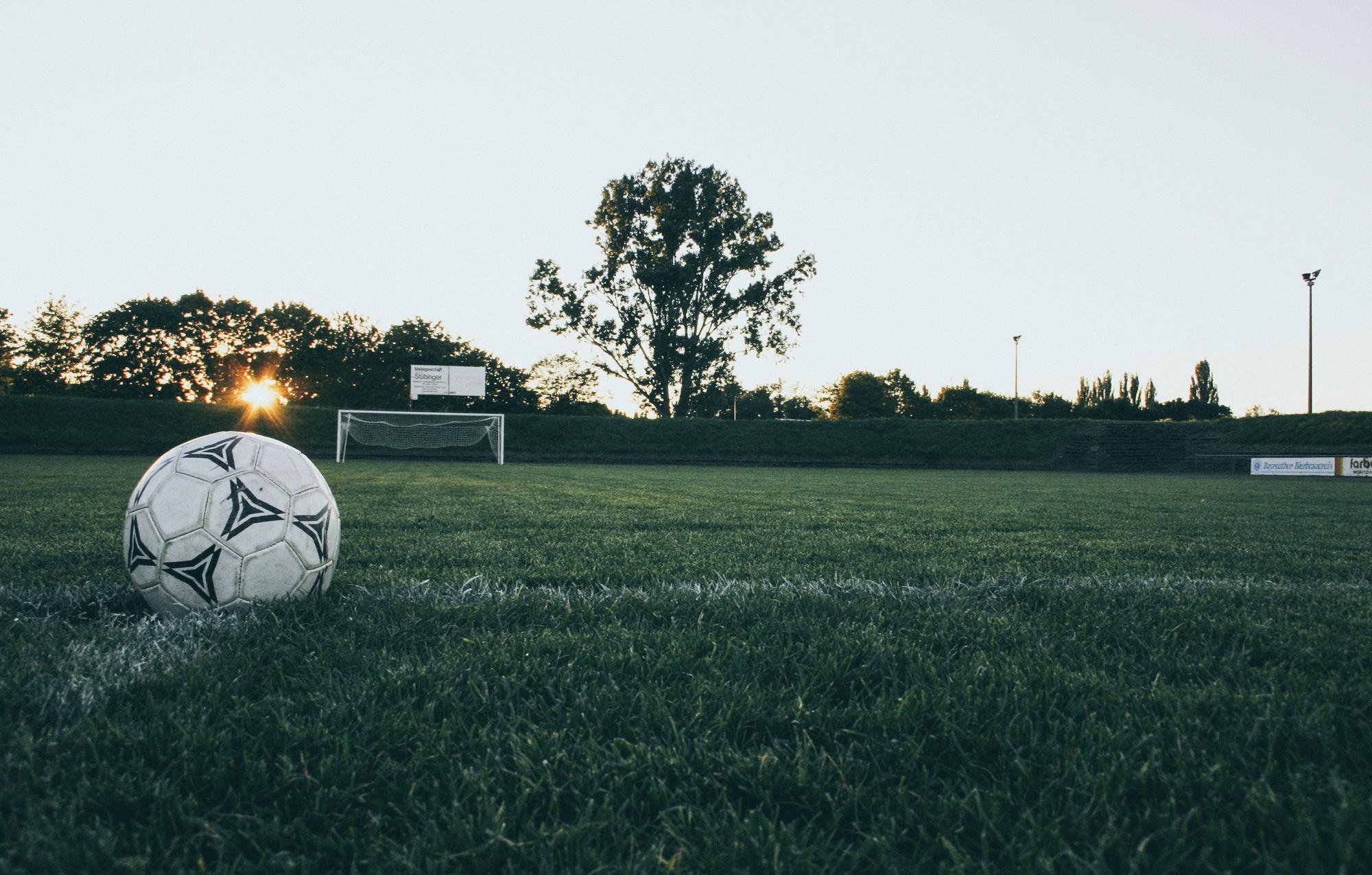 ball-field-grass-114296